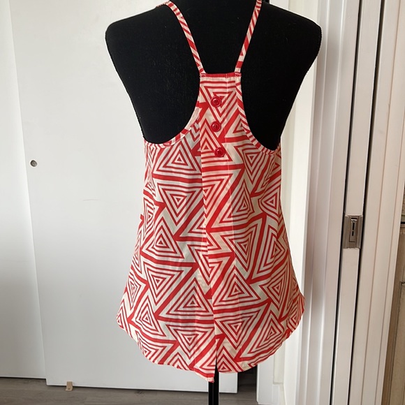 Francesca’s Collection Open Back Flowy Tank - Picture 3 of 5